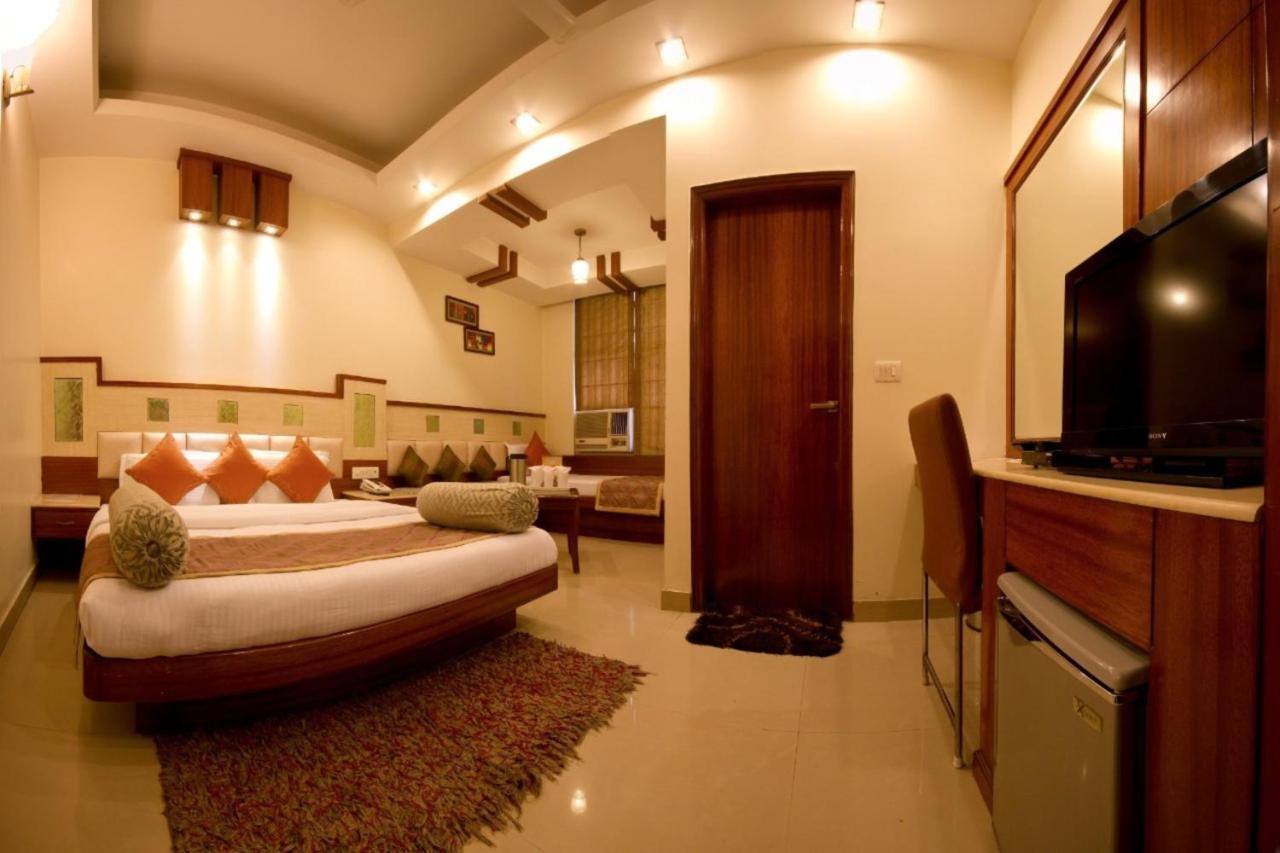 The Aster Karol Bagh Homely Atmosphere Yeni Delhi Dış mekan fotoğraf