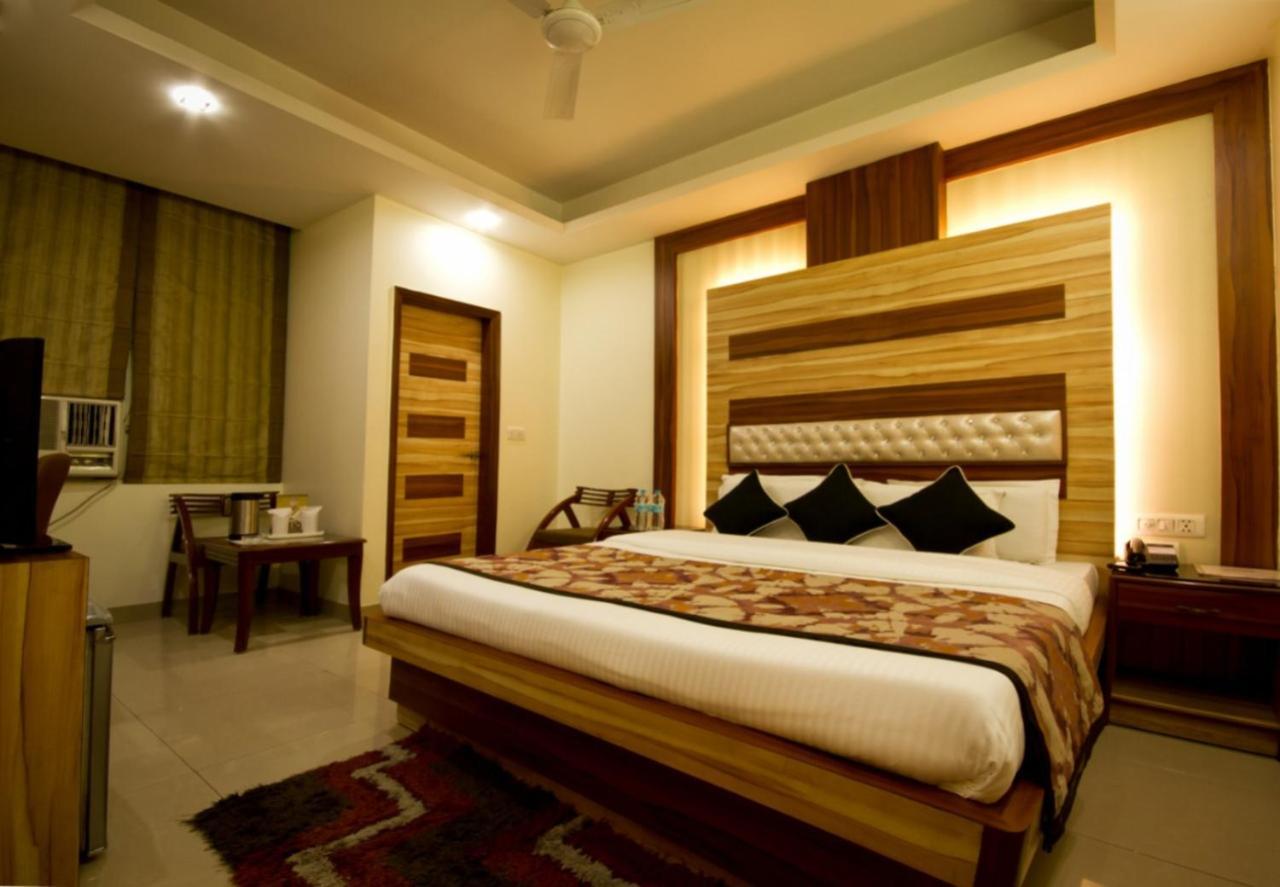 The Aster Karol Bagh Homely Atmosphere Yeni Delhi Dış mekan fotoğraf