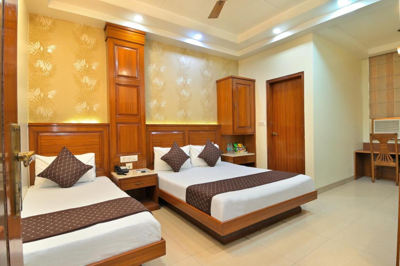 The Aster Karol Bagh Homely Atmosphere Yeni Delhi Dış mekan fotoğraf
