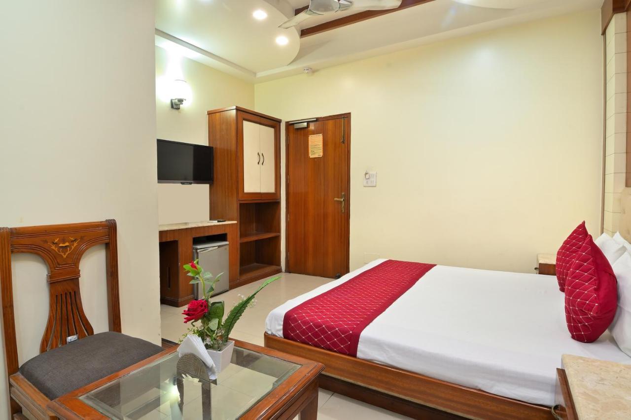 The Aster Karol Bagh Homely Atmosphere Yeni Delhi Dış mekan fotoğraf