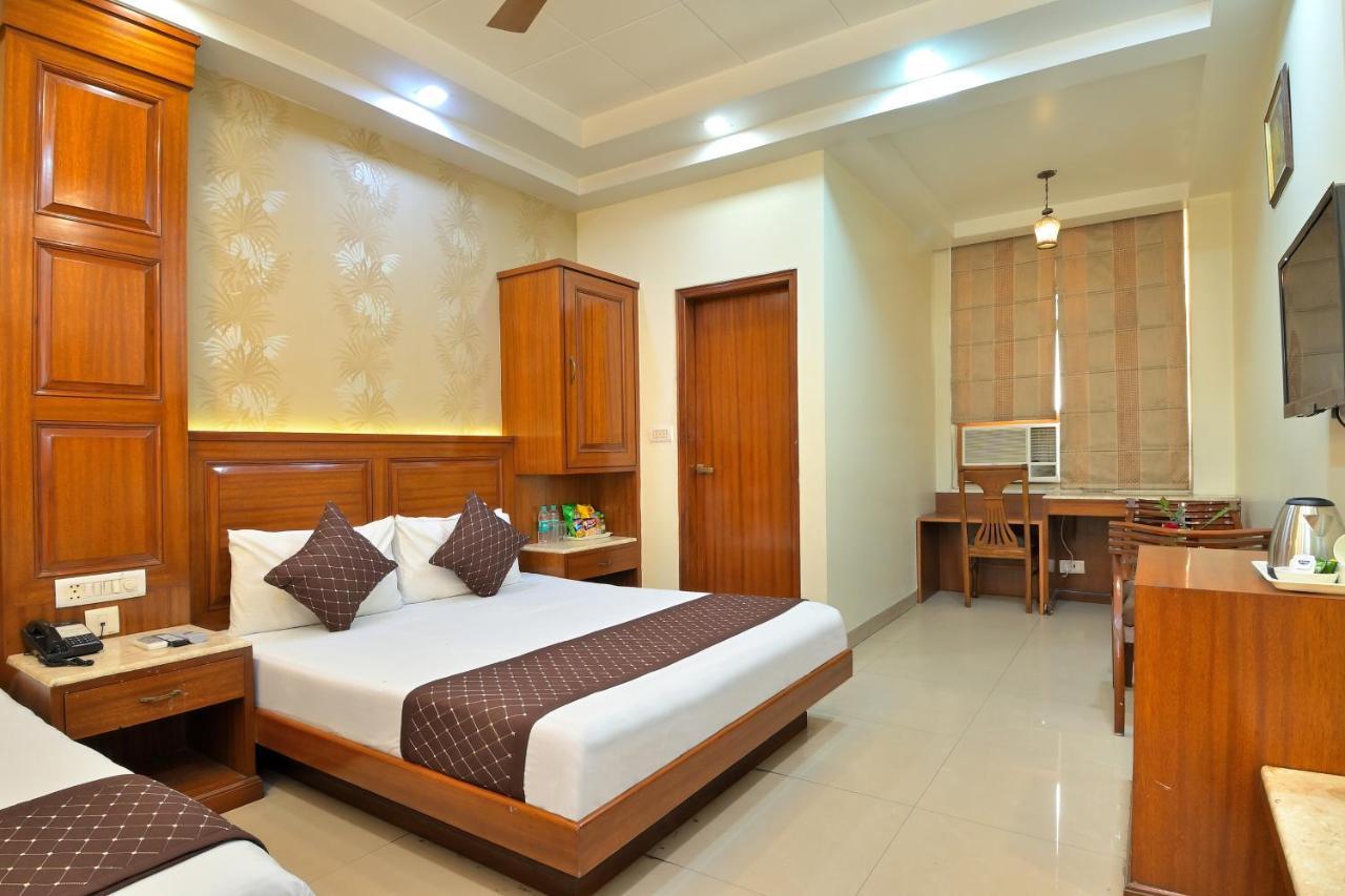 The Aster Karol Bagh Homely Atmosphere Yeni Delhi Dış mekan fotoğraf