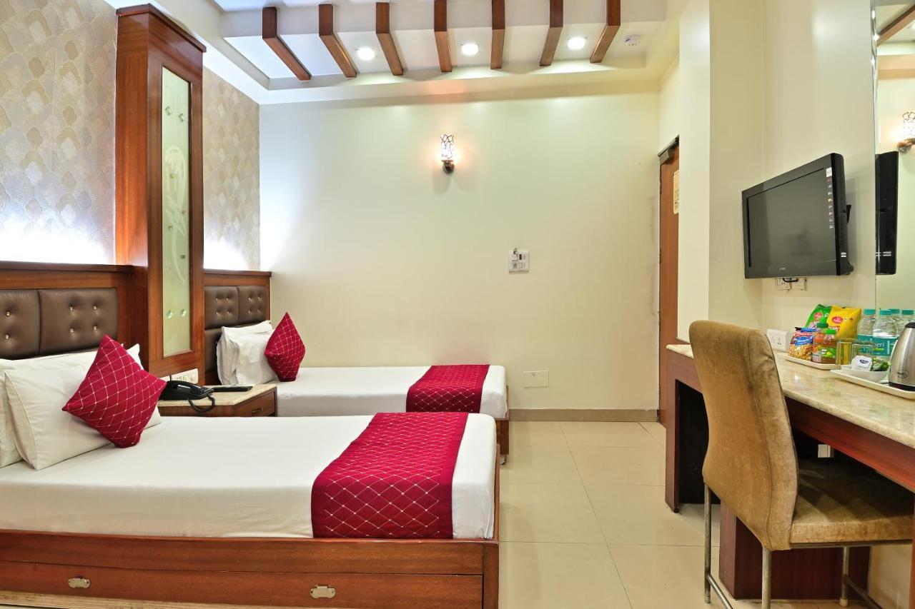 The Aster Karol Bagh Homely Atmosphere Yeni Delhi Dış mekan fotoğraf
